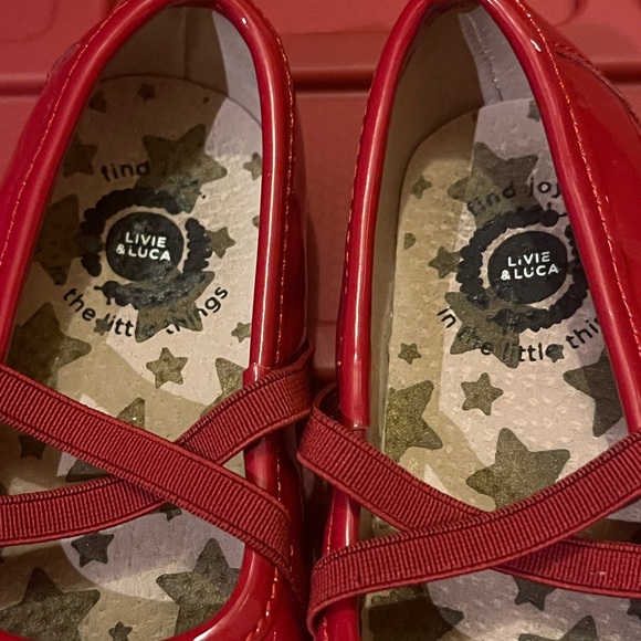 Livie & Luca Size 8c Shiny Red Dress Shoes - Picture 3 of 5